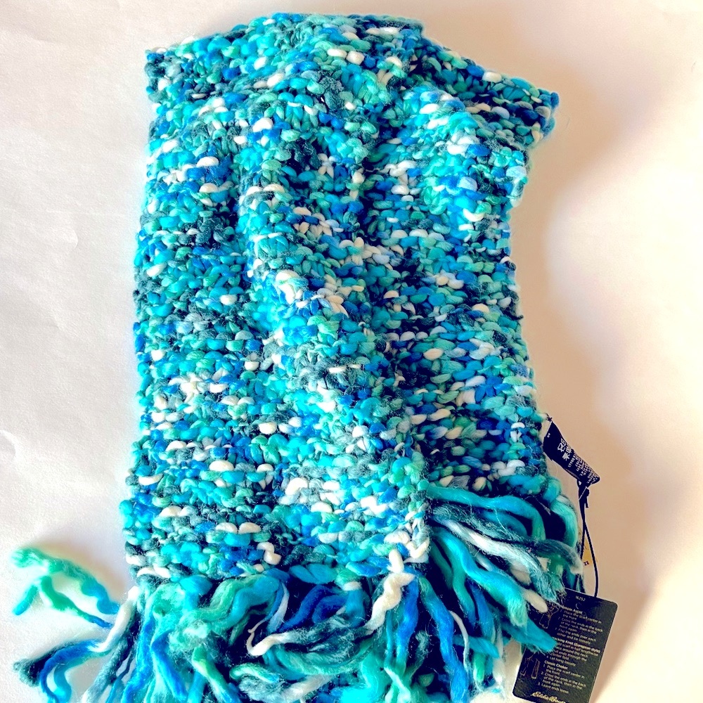 Eddie Bauer Women’s Scarf-NWT
